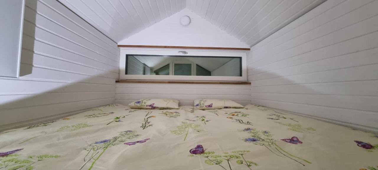 Ku:Kaerg Hotel Poldeotsa Bagian luar foto