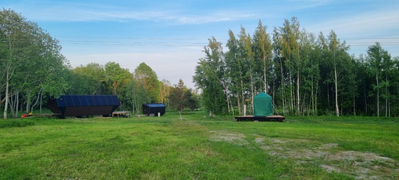 Ku:Kaerg Hotel Poldeotsa Bagian luar foto